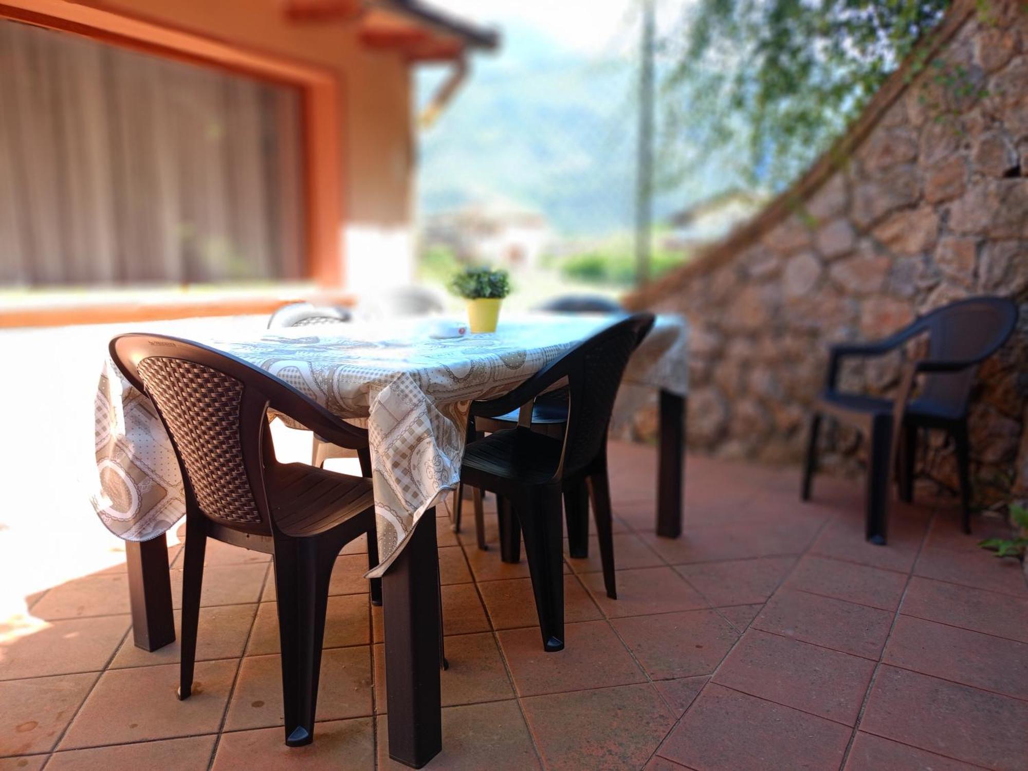 Per Chi Ama Mare E Montagna! Villa Камайоре Екстериор снимка